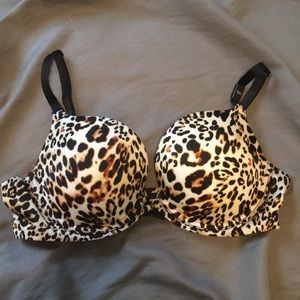 Victoria’s Secret Very Sexy Plunge Bra Size 36C